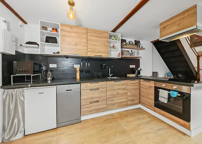 Loft Duplex à 2 Min De Paris - Parking Gratuit *